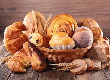 "Belle Melts Bakery Home Fragrances display showcasing home fragrance products inspired by fresh-baked treats."