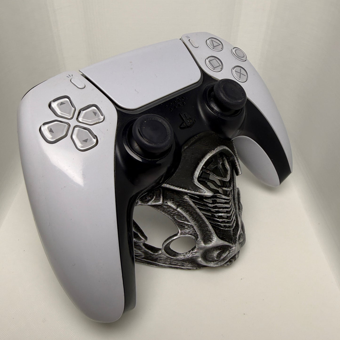 Mortal Kombat Controller Stand