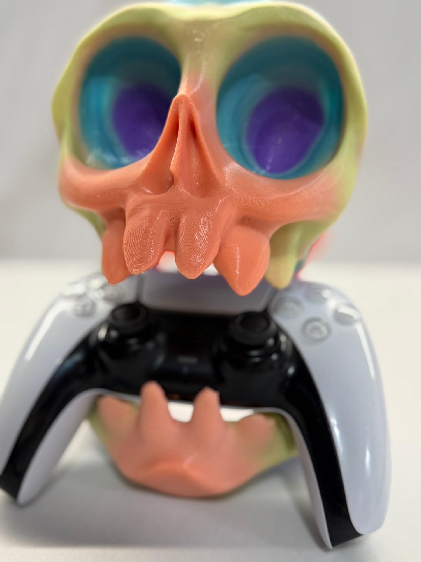 Skull PS5 Controller & Headset Stand